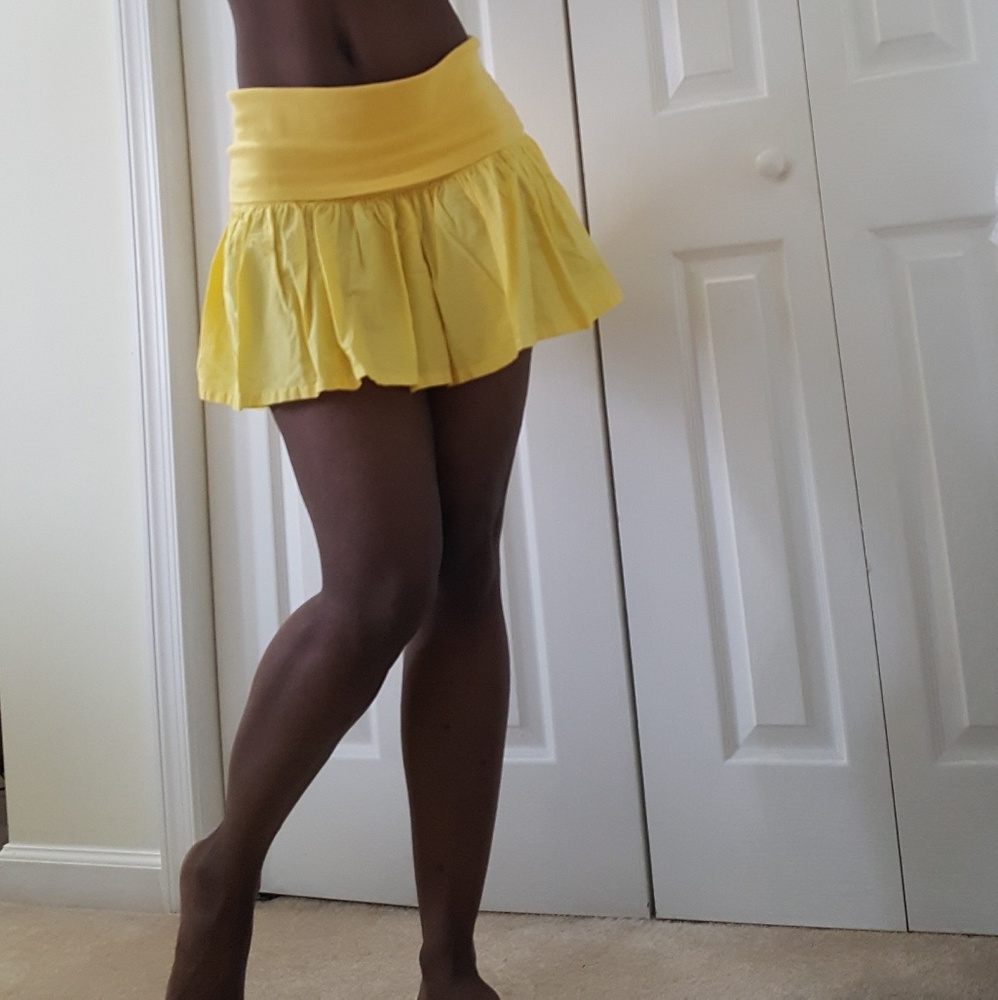 Donating soon...Flirty foldover ruffled skirt